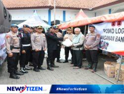 Sat Brimobda Jateng Kunjungi Demak dan Kudus Bagikan Ribuan Paket Bansos pada Warga Terdampak Banjir