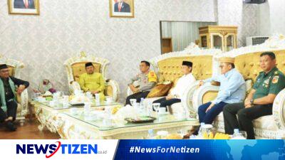 Kapolda Gorontalo Sambut Wakil Menteri Ketenagakerjaan dalam Upacara Adat Mopotilolo