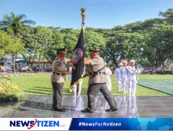 Upacara Farewell And Welcome Parade: Irjen Pol. Angesta Romano Yoyol Pamit, Brigjen Pol. Pudji Prasetijanto Hadi Sambut Tugas Baru di Polda Gorontalo
