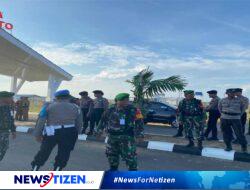 Pengamanan Ketat Mendampingi Kedatangan Presiden Jokowi untuk Meresmikan Bandara Baru di Pohuwato