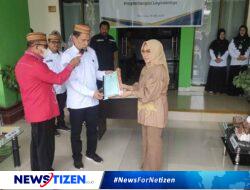 Langkah Baru Peningkatan Pelayanan Kesehatan, Pj Bupati Gorontalo Utara Serahkan SK UOBK kepada RSUD Zainal Umar Sidiki