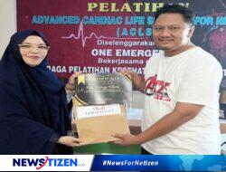 Manajemen RSUD ZUS Apresiasi Peserta Terbaik pada Hari Ketiga Pelatihan ACLS