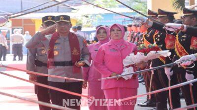 Kedatangan Kapolda Gorontalo Baru, Irjen Pol. R. Eko Wahyu Prasetyo, Disambut dengan Tradisi Pedang Pora