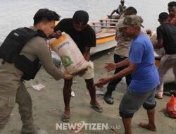 Merawat Damai di Atas Laut Youtefa: Satgas Cartenz Peluk Budaya Papua
