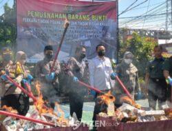 Kejari Sampang Musnahkan BB dari Berbagai Kasus Tindak Pidana